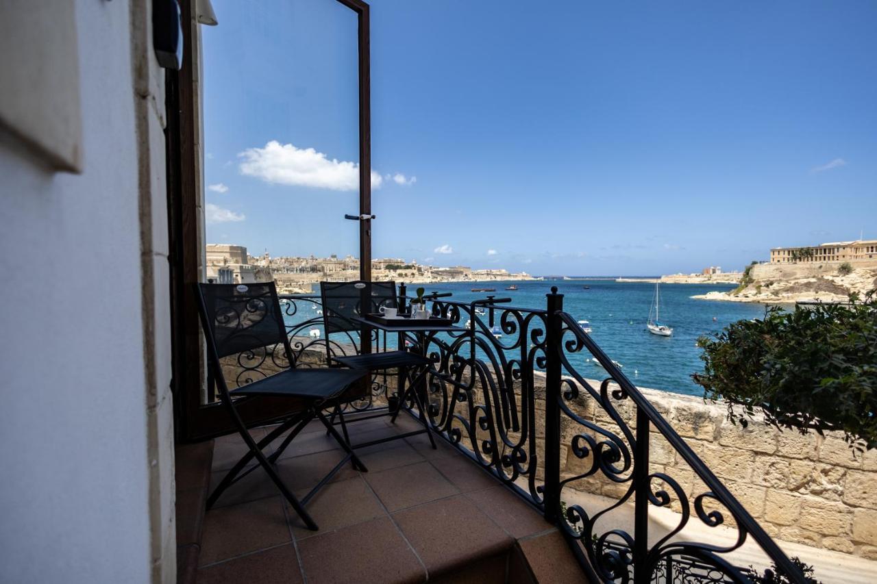Blue Eye - Waterfront Home In A Scenic Location Birgu Esterno foto