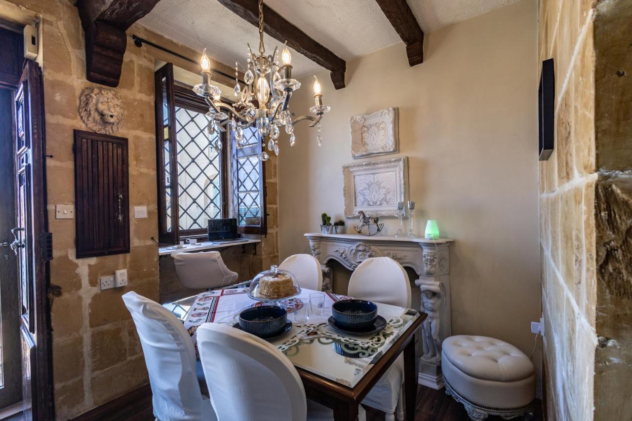 Blue Eye - Waterfront Home In A Scenic Location Birgu Esterno foto