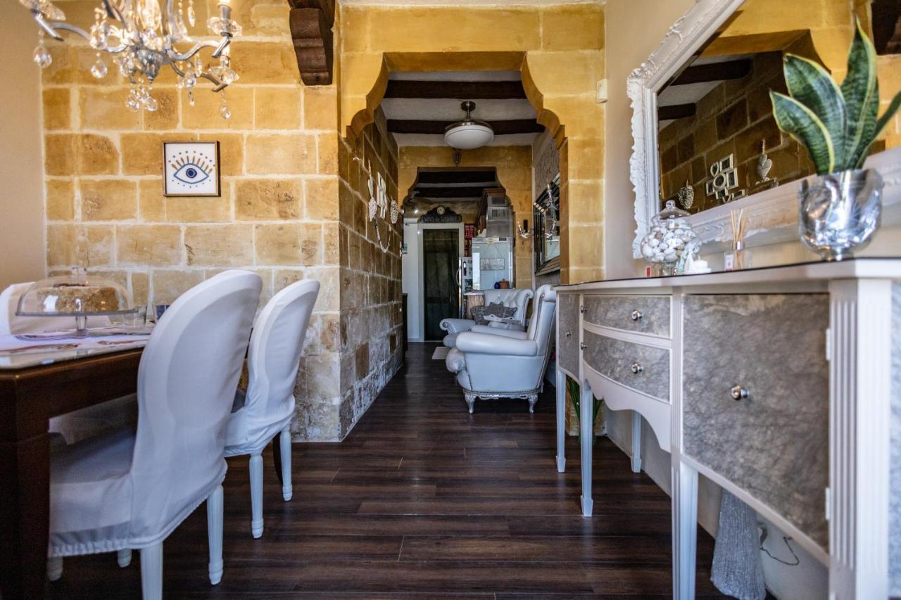 Blue Eye - Waterfront Home In A Scenic Location Birgu Esterno foto