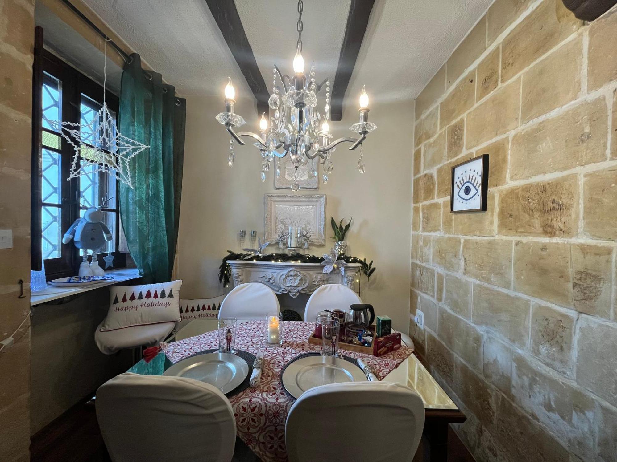 Blue Eye - Waterfront Home In A Scenic Location Birgu Esterno foto
